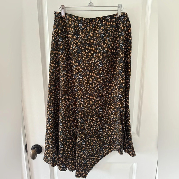 LUSH Asymmetrical Black Brown Ditsy Skirt ~ L ~ NWT! - Picture 1 of 5